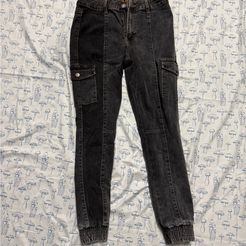 VIP Black Ankle Cropped Jeans